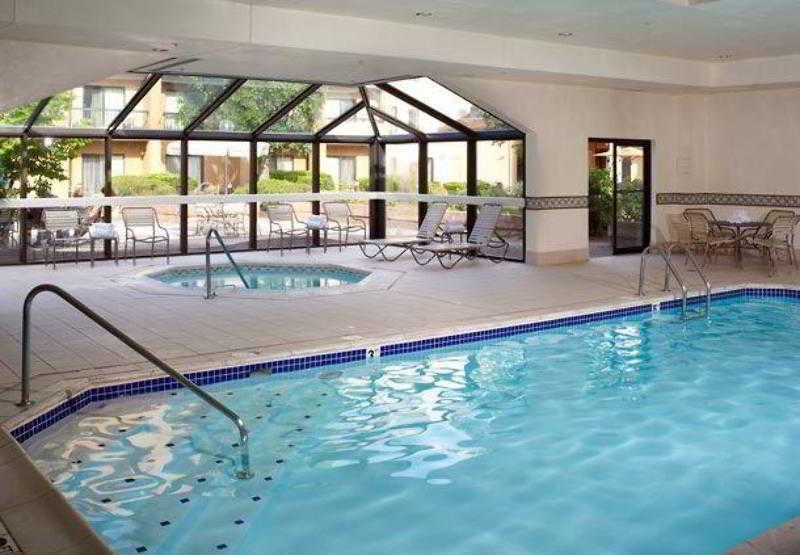 Courtyard Columbus Worthington Hotel Faciliteter billede